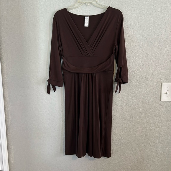 Dresses Pretty Brown Flowy Dress Poshmark — free download